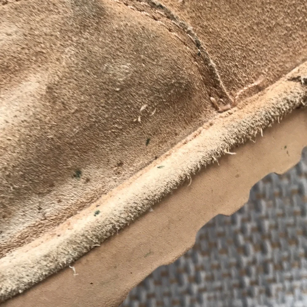 Bearpaw Elle Boots (kids' size 2)